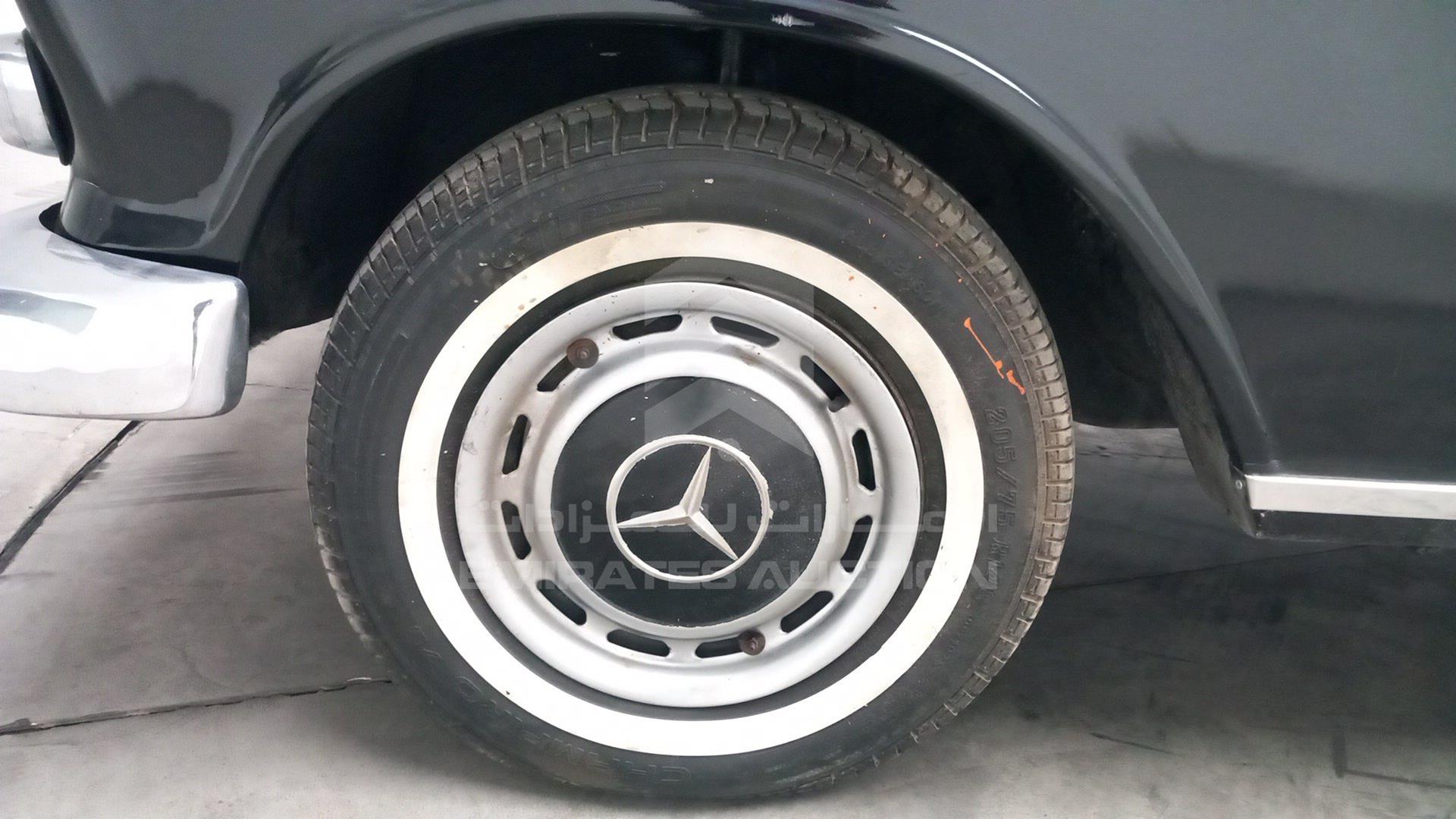 1965 MERCEDES 190 VIN: H001010124378