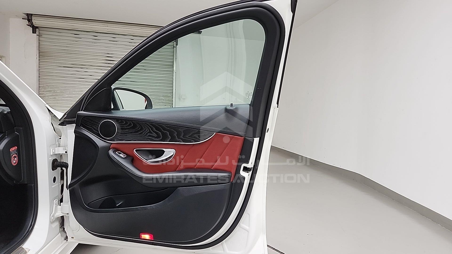 2015 MERCEDES C 200 VIN: WDDWF4CB9FR032422