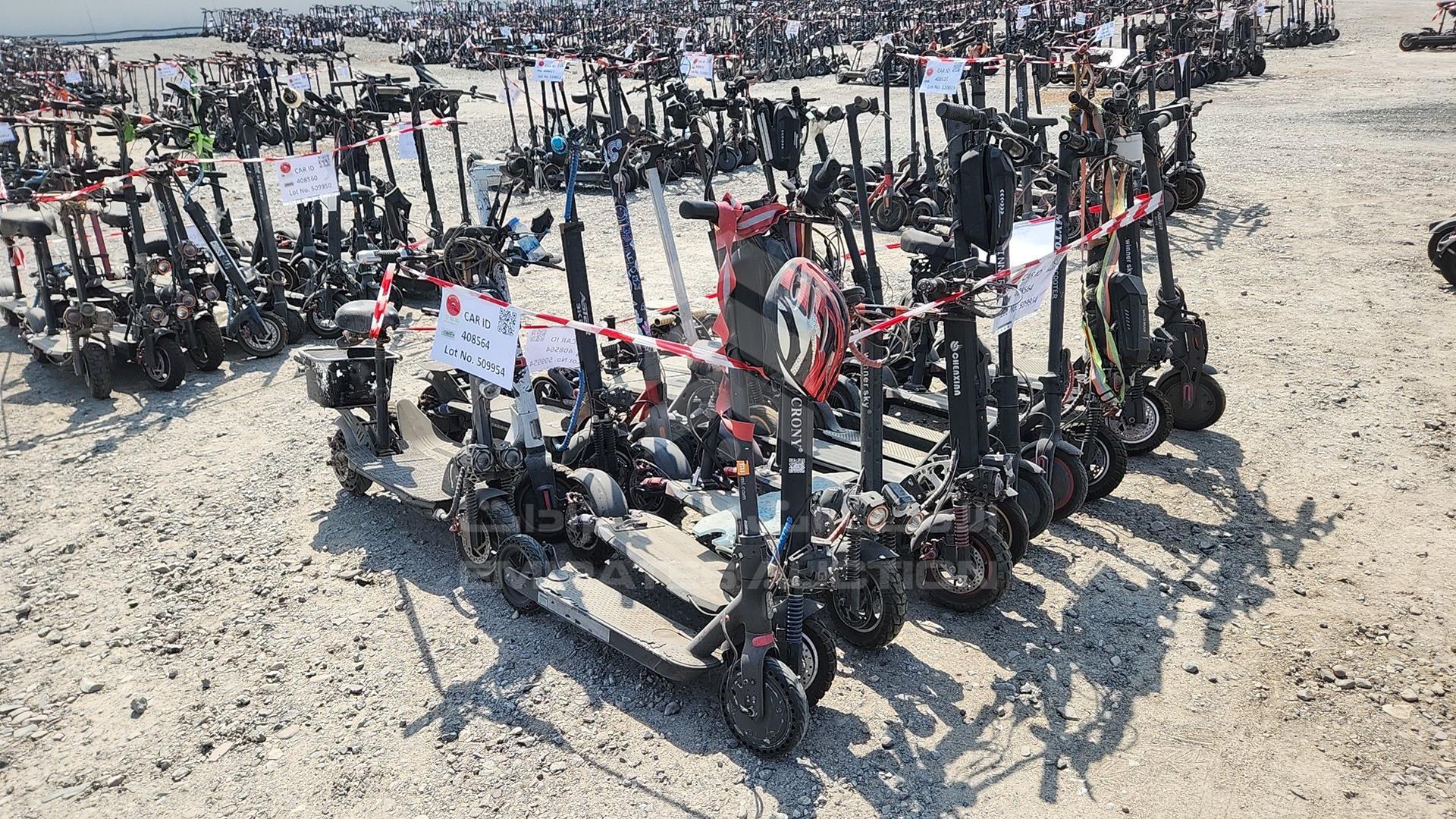 0 UNDEFINED 20 ELECTRIC SCOOTER VIN: YY01LY01240402368