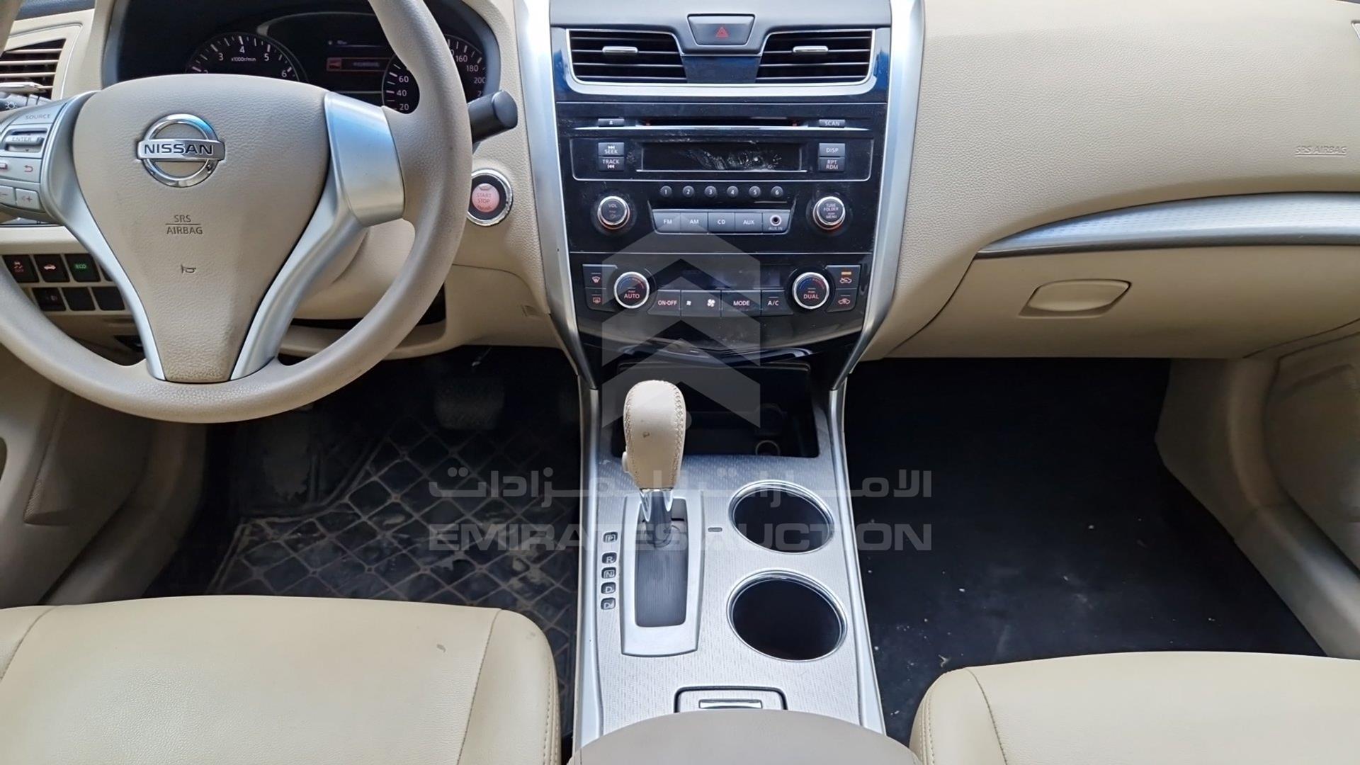2017 NISSAN TEANA VIN: LGBF5AE05HR312437