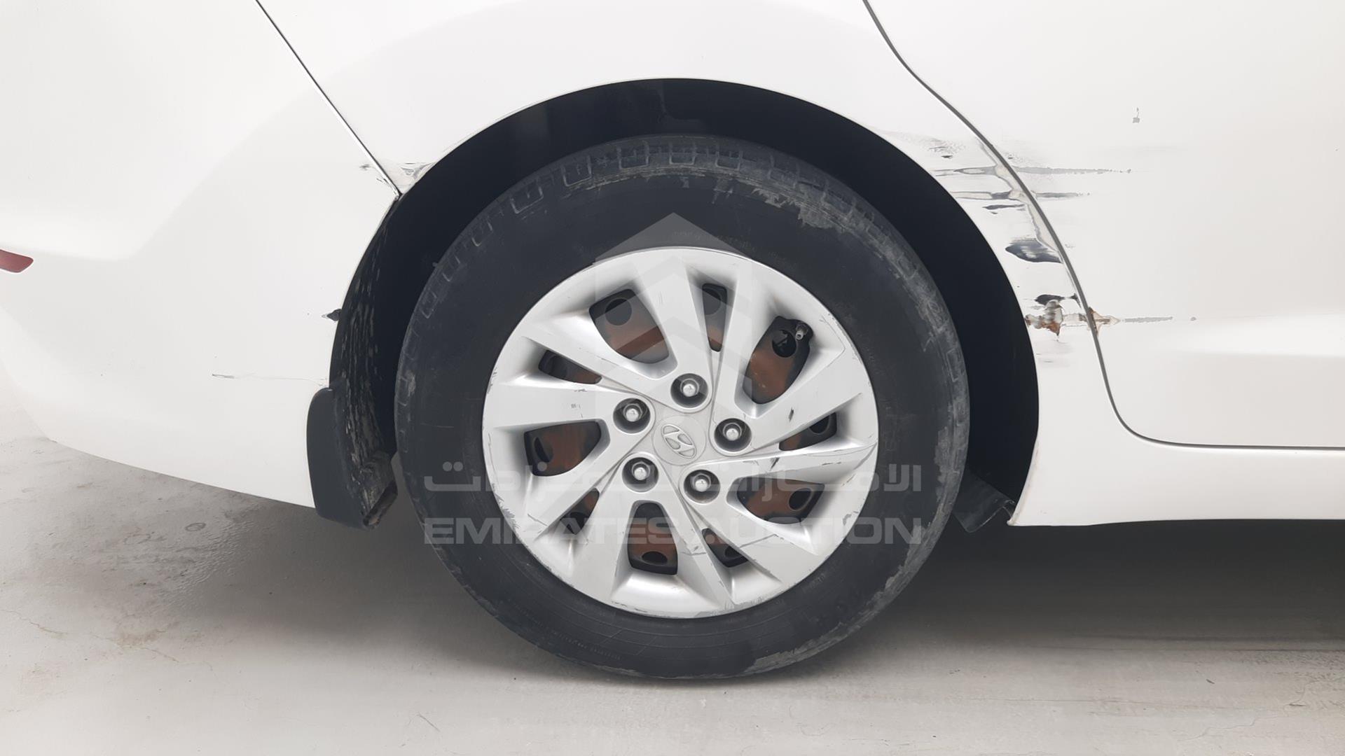 2017 HYUNDAI ELANTRA VIN: KMHD741C1HU128759