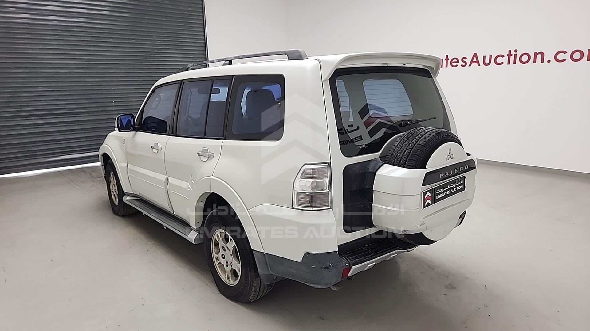 2009 MITSUBISHI PAJERO VIN: JMYLRV93W9J710845