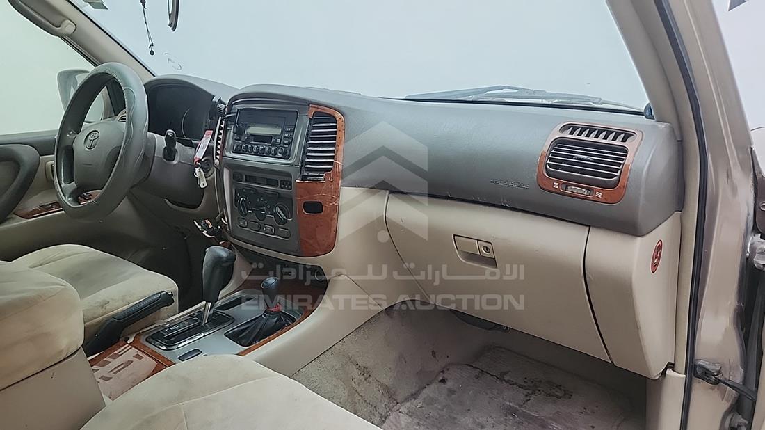 2003 Toyota Land Cruiser — Front Right Passenger Dashboard View — Photo 18