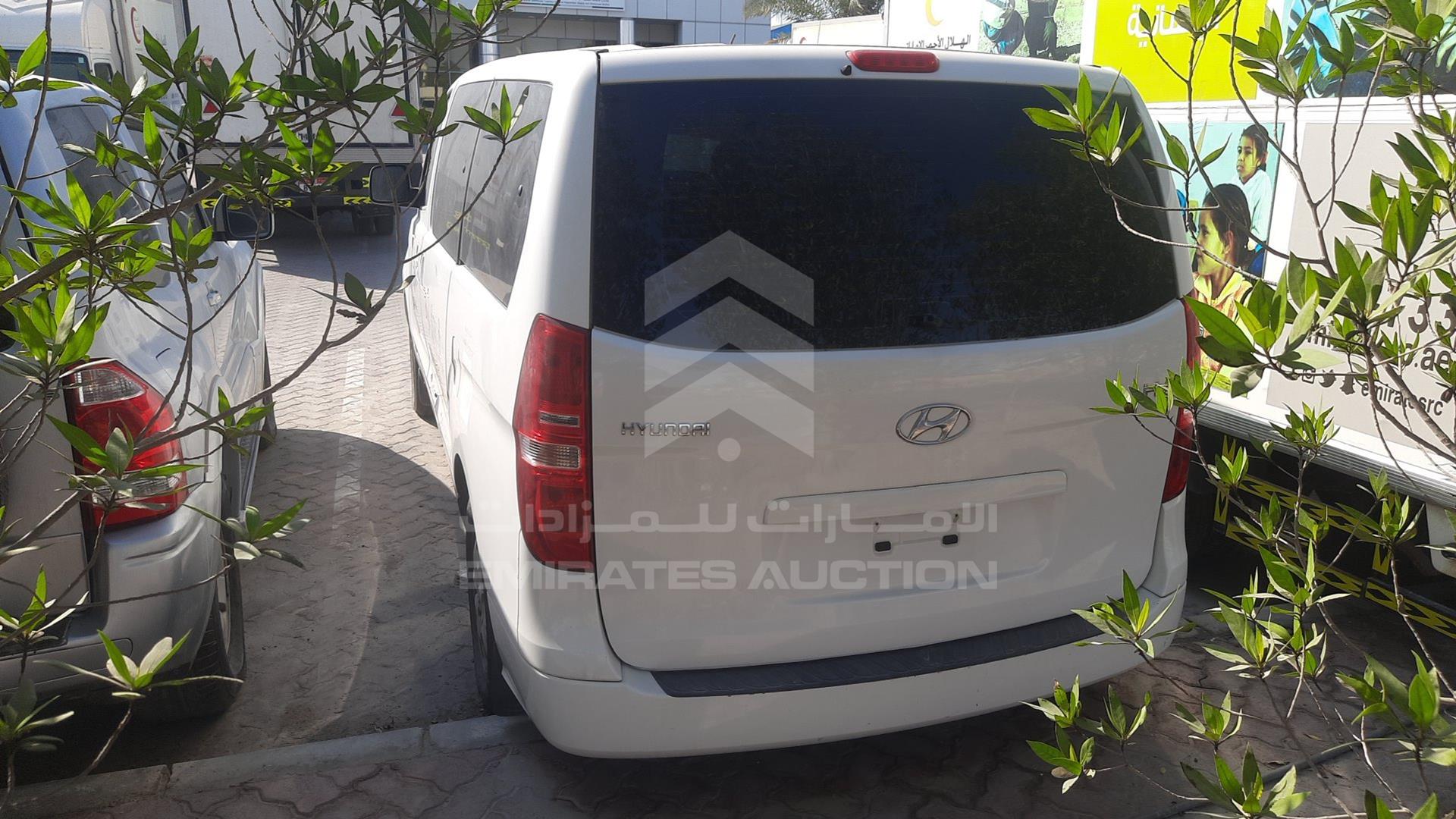 2016 HYUNDAI H1 VIN: KMJWA37R7GU761988