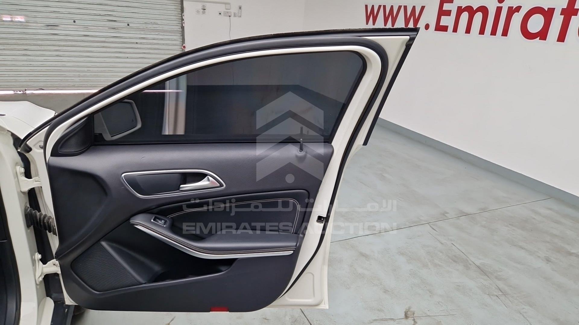 2019 MERCEDES GLA 250 VIN: WDCTG4GB9KJ563885