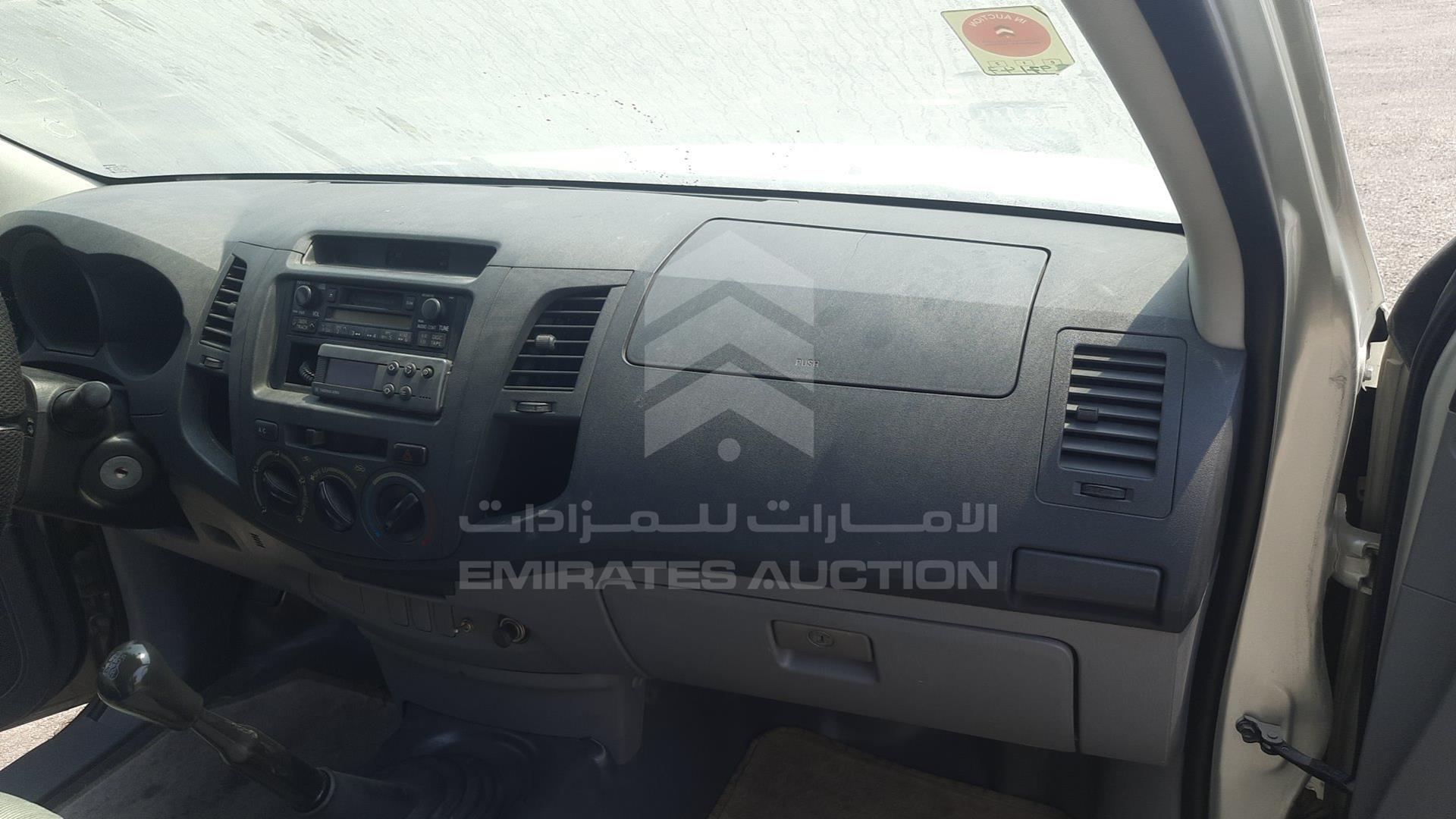 2010 TOYOTA HILUX VIN: MR0CX12G8A0047434
