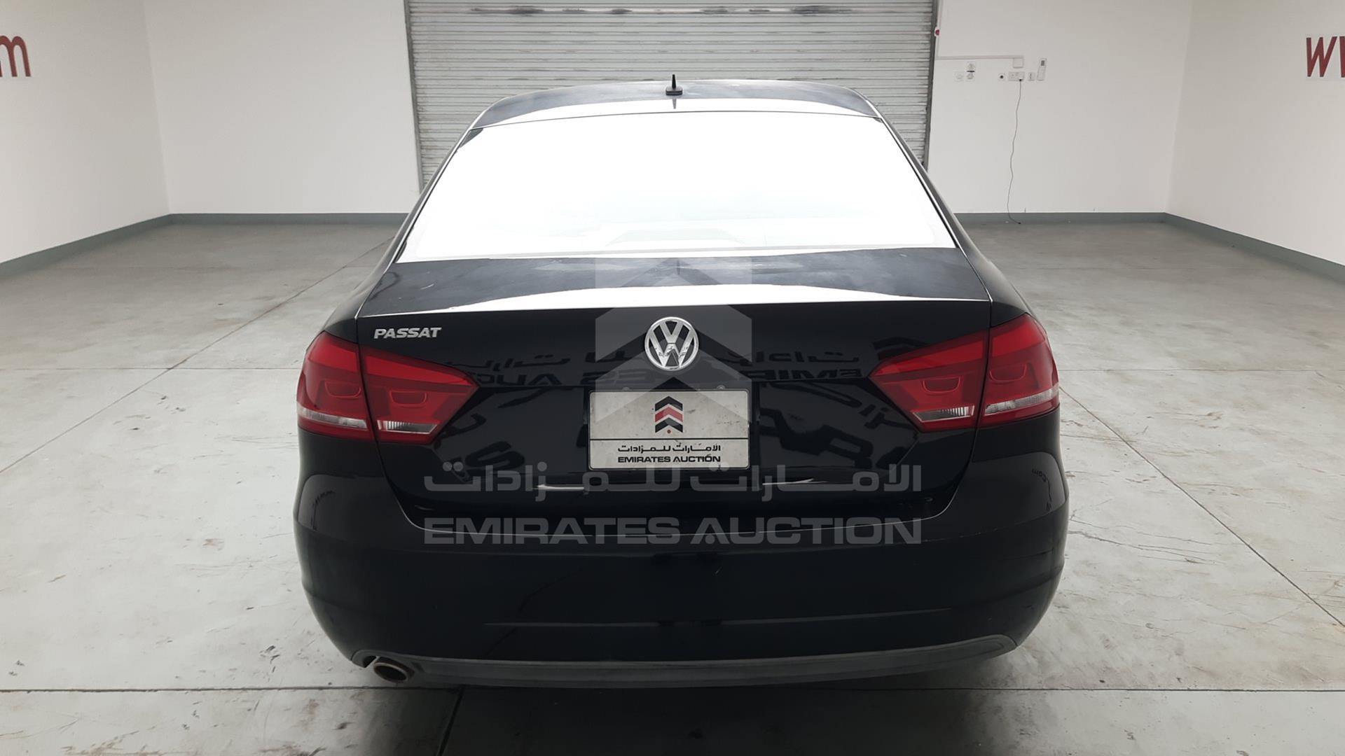 2014 VOLKSWAGEN PASSAT VIN: WVWBR7A33EC028431