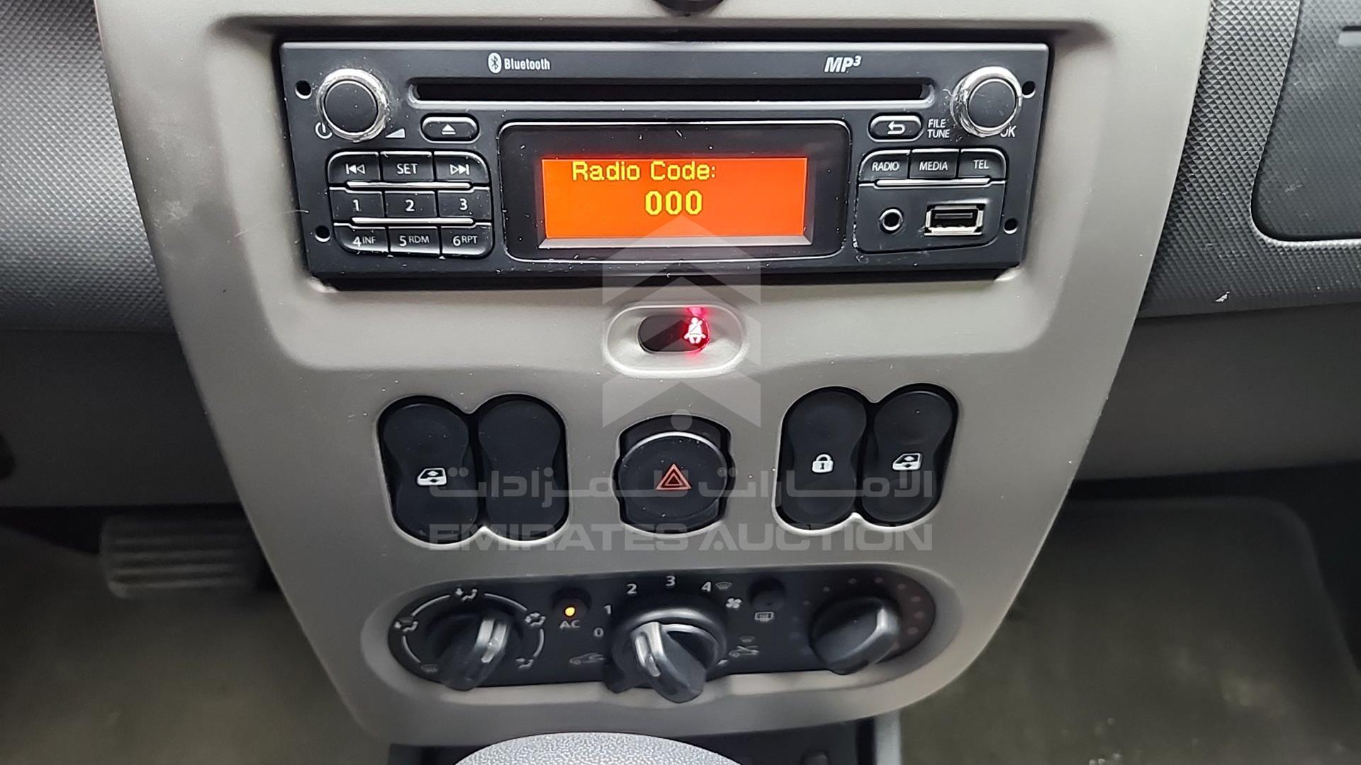 2015 RENAULT DUSTER VIN: VF1HSRCA1FA514477
