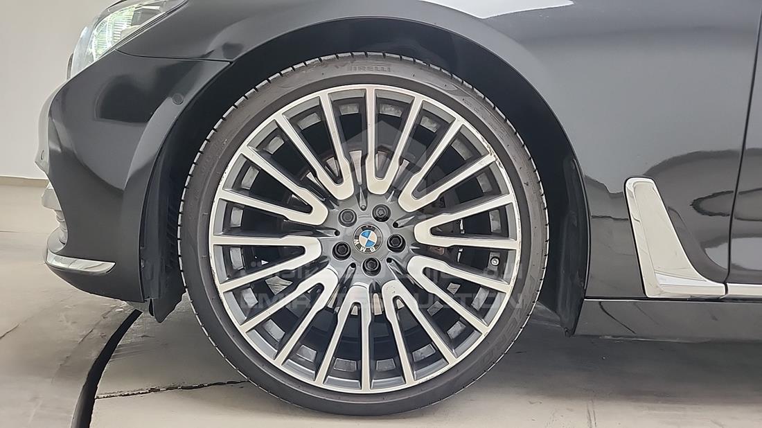 2016 BMW 740 LI — Front Left Tyre — Photo 39