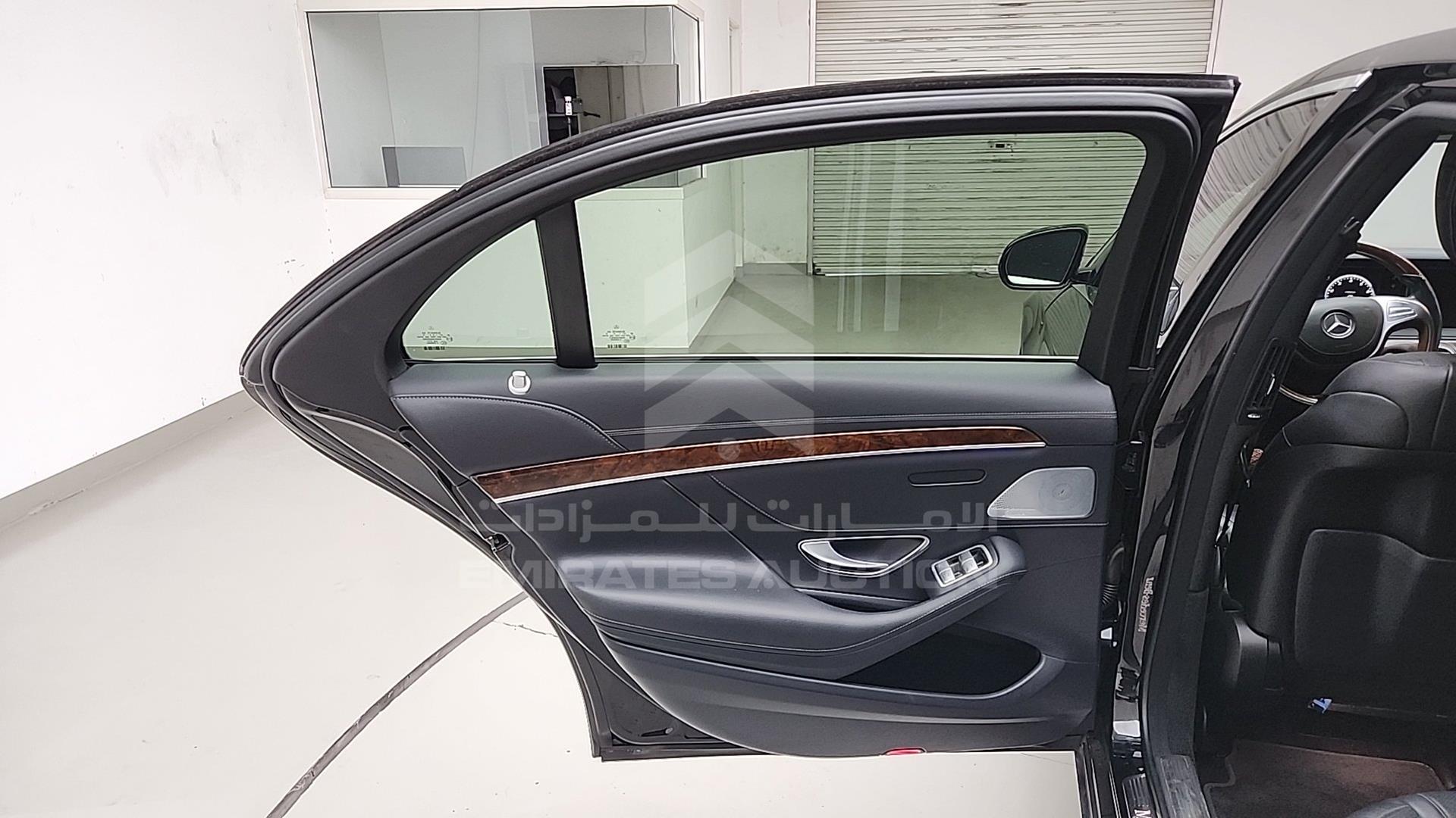 2017 MERCEDES S 550 VIN: WDDUG8FB8HA308873