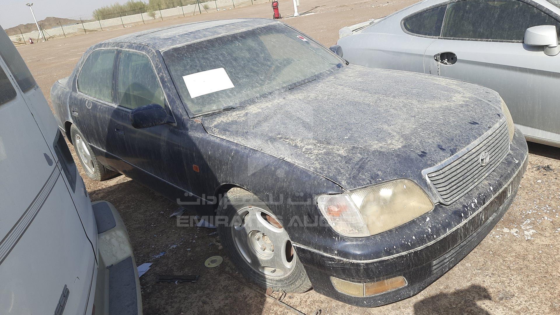 2000 LEXUS LS400 VIN: JT153UF2000128564