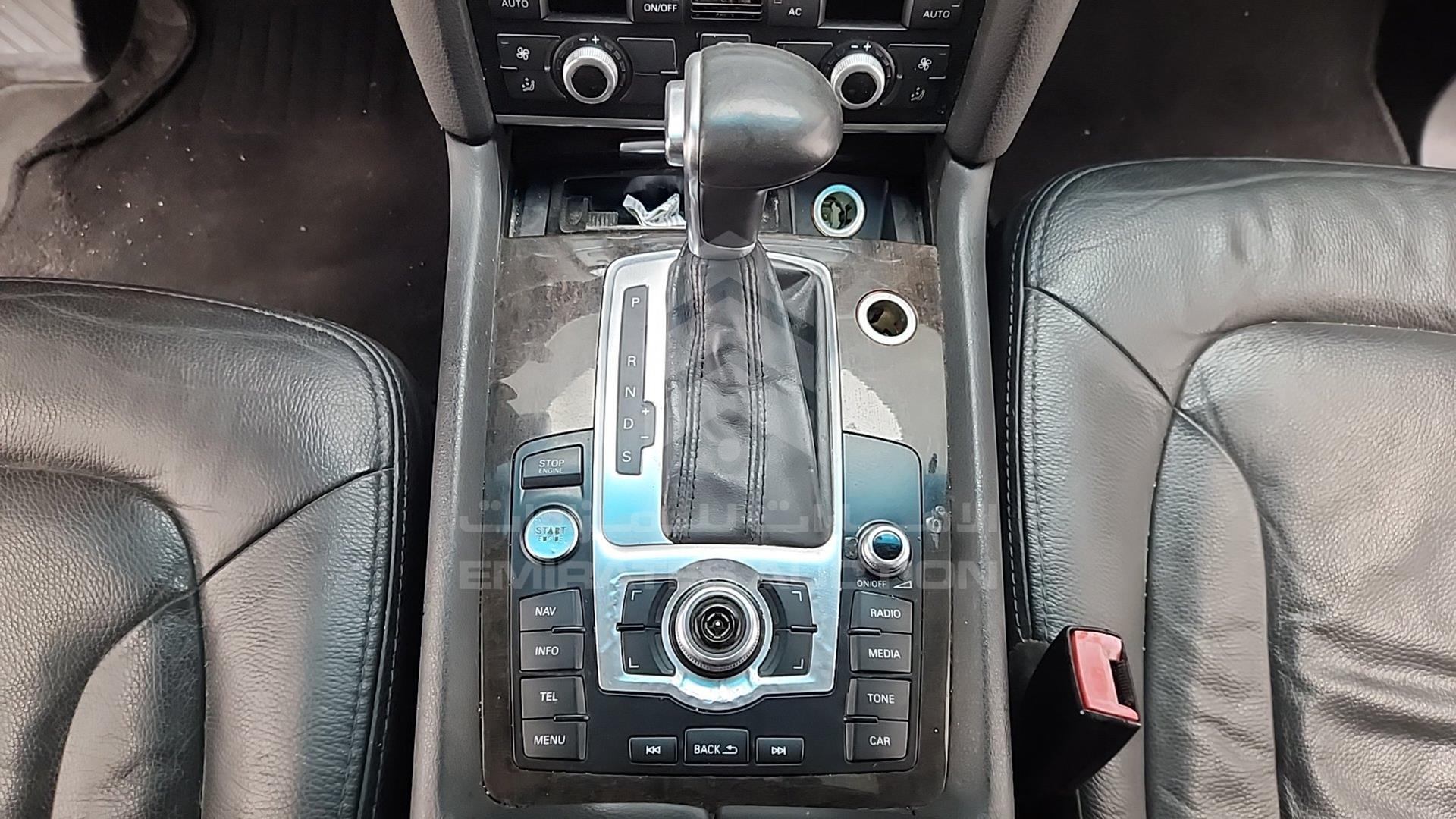 2012 AUDI Q7 VIN: WAUAGD4L1CD009179