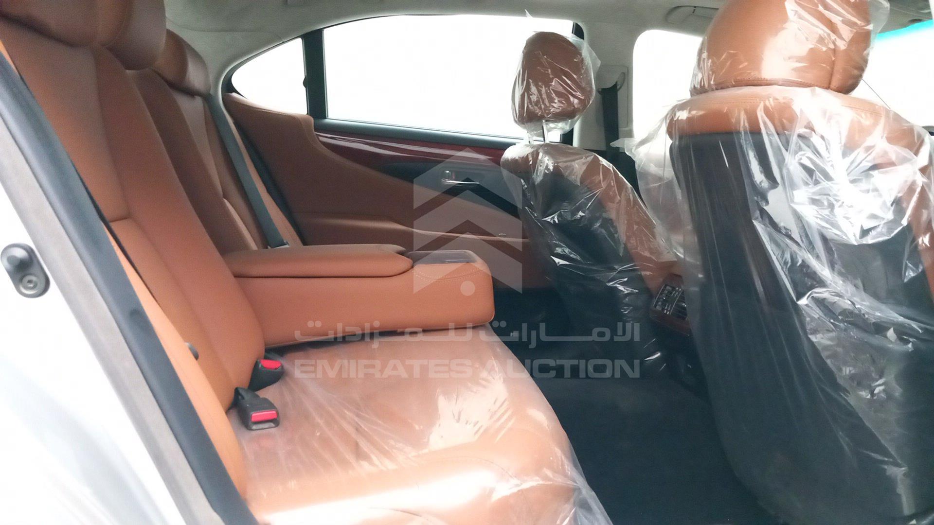 2011 LEXUS LS 460 VIN: JTHDL5EF3B5003594