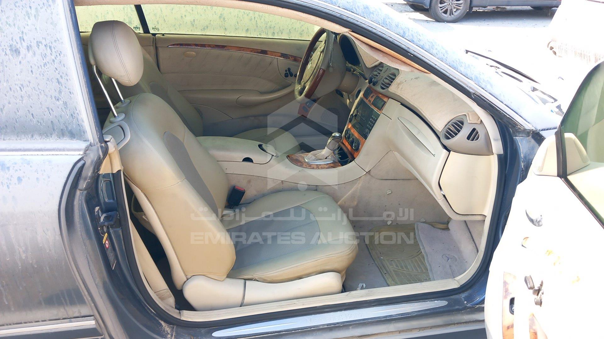 2005 MERCEDES CLK320 VIN: WDBTJ65J45F164949