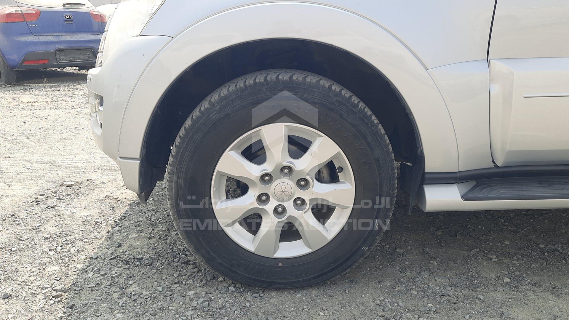 2016 MITSUBISHI PAJERO VIN: JMYMRV85WGJ730396