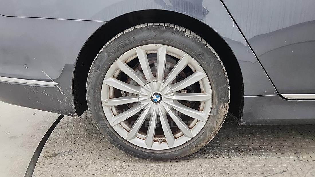 2016 BMW 740 LI — Rear Right Tyre — Photo 43