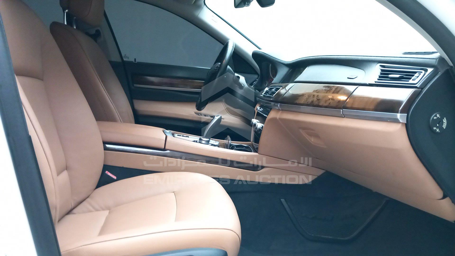 2013 BMW 730 VIN: WBAYE2109DDZ45880