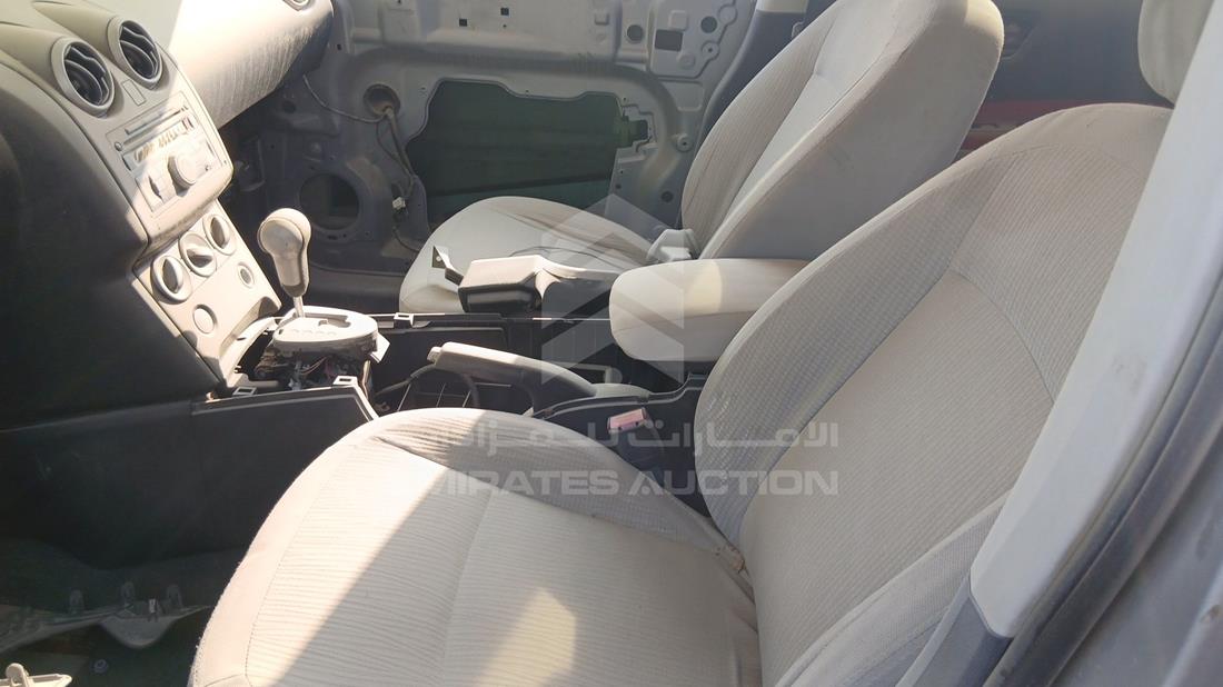 2012 Nissan Qashqai — Front Left Driver Seat View — Photo 12