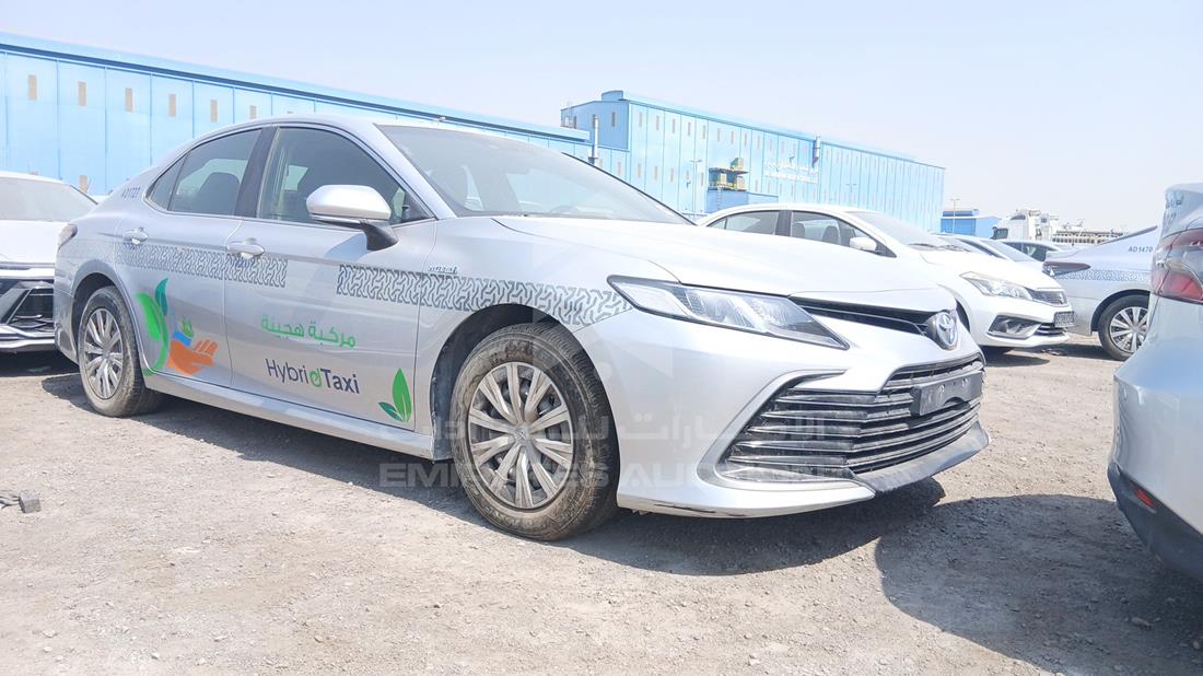 2024 Toyota Camry — Front Right Angle — Photo 9