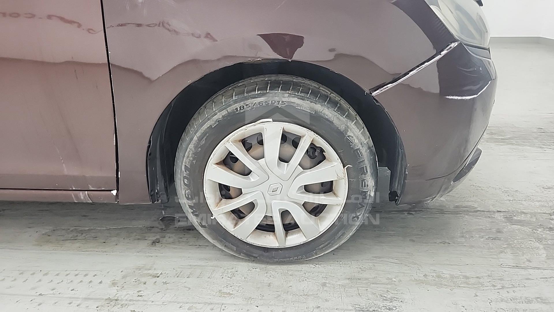 2017 RENAULT SYMBOL VIN: VF14SRAB7HT513853