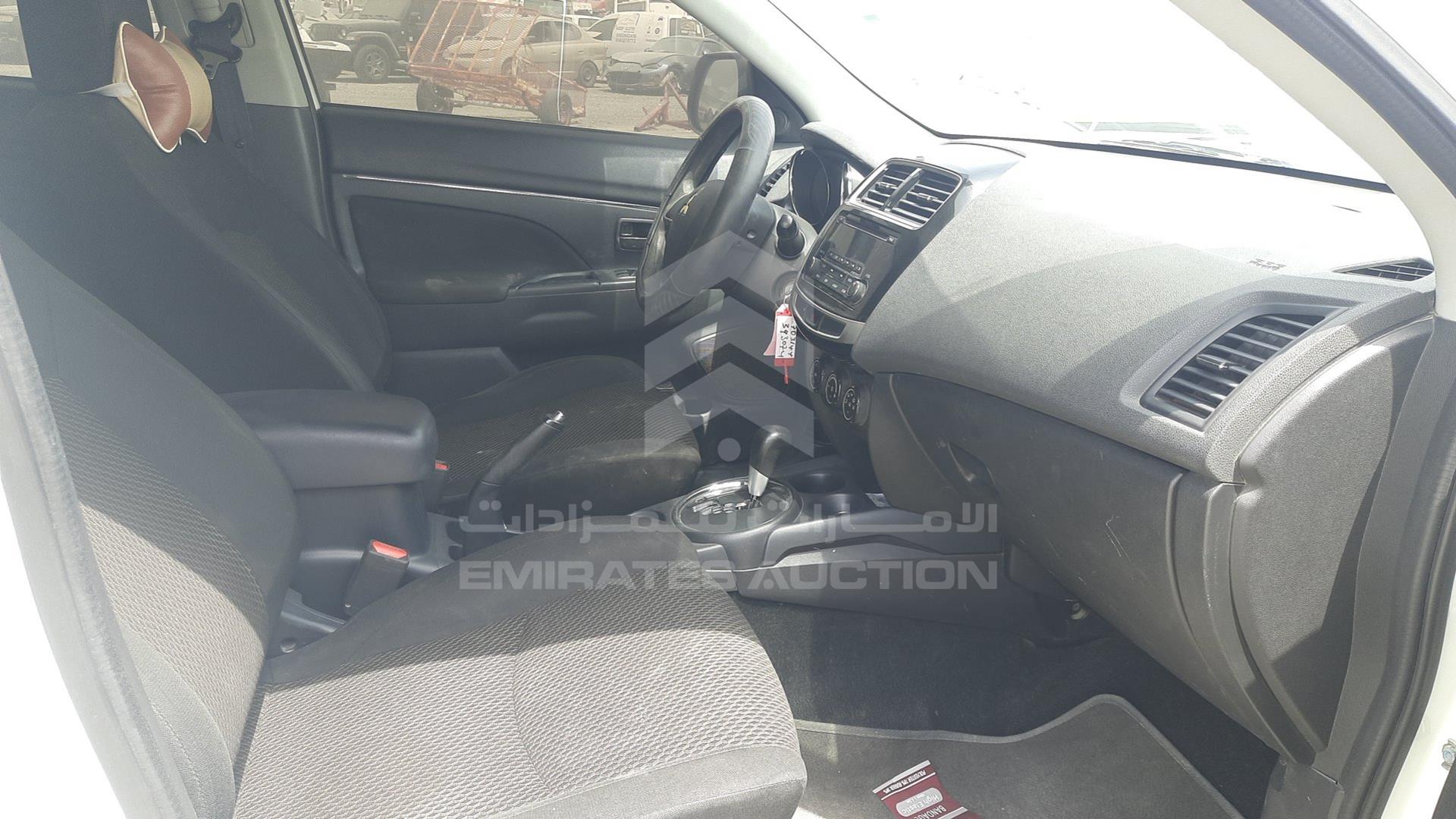 2017 MITSUBISHI ASX VIN: JE4LP21U5HZ703144