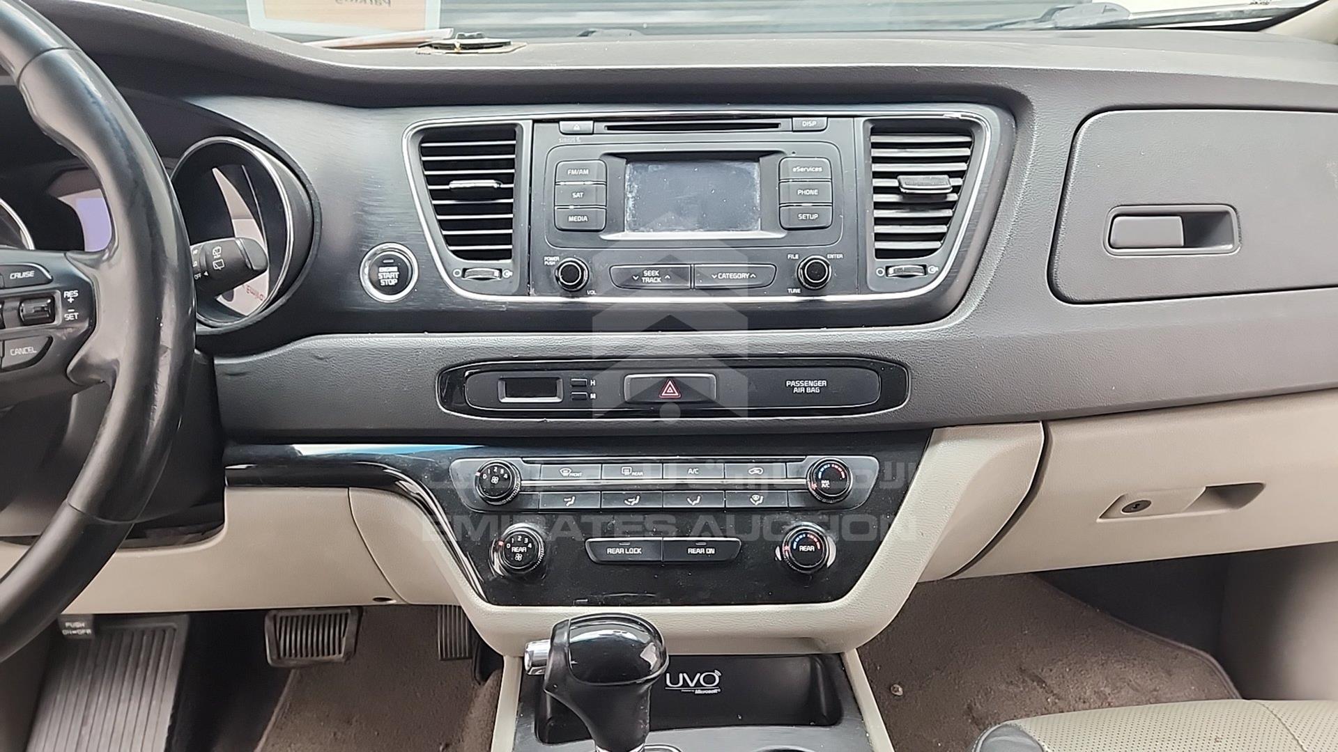 2017 KIA SEDONA VIN: KNDMB5C11H6240289