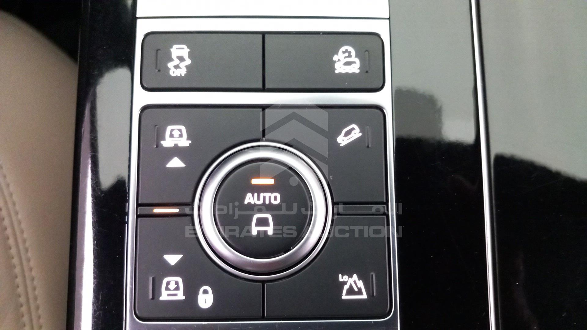 2018 RANGE ROVER HSE VIN: SALGA2BV0JA389243