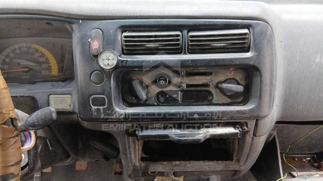 2003 Mitsubishi L 200 — Entertainment Systems & Camera Monitor & Navigation — Photo 18