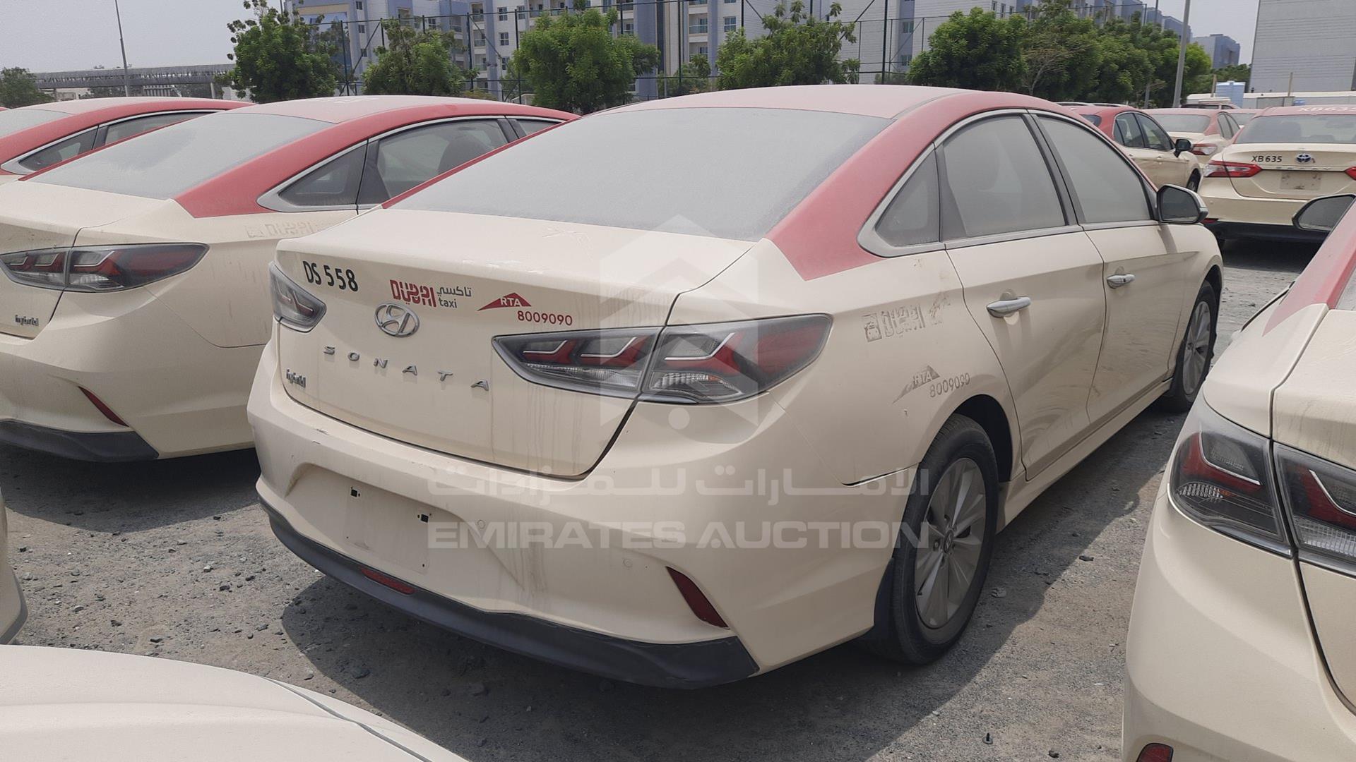 2019 HYUNDAI SONATA VIN: KMHE24138KA092953