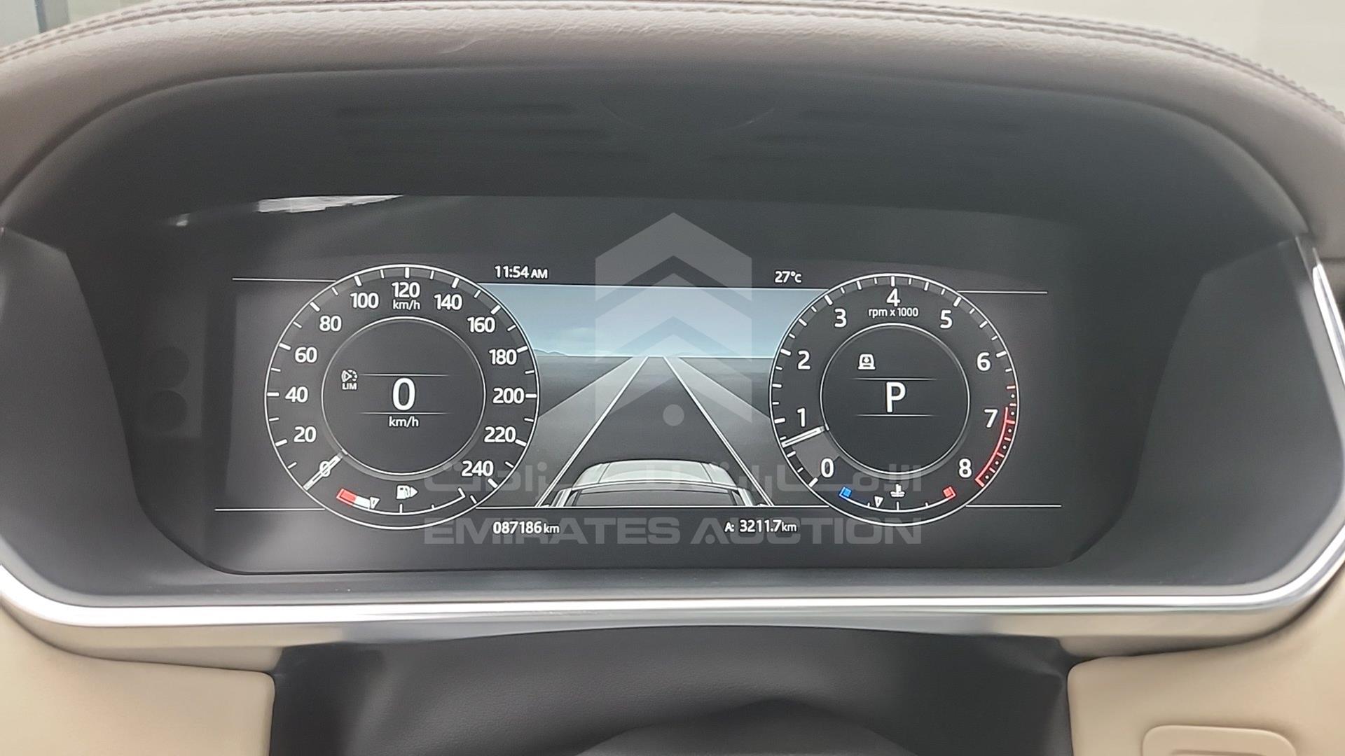 2018 RANGE ROVER VOGUE VIN: SALGA2BV3JA503204