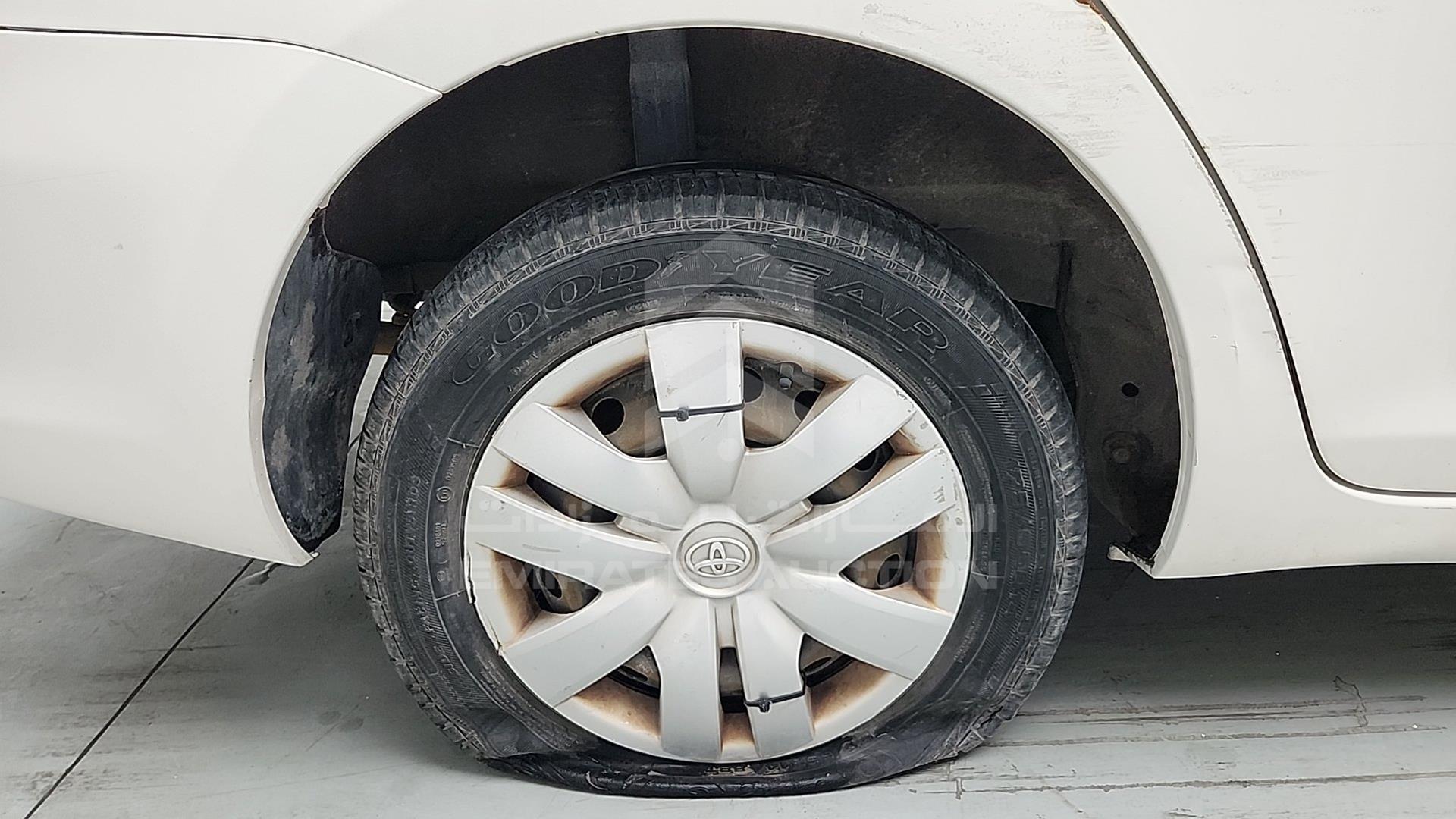 2008 TOYOTA YARIS VIN: JTDBW923181102755