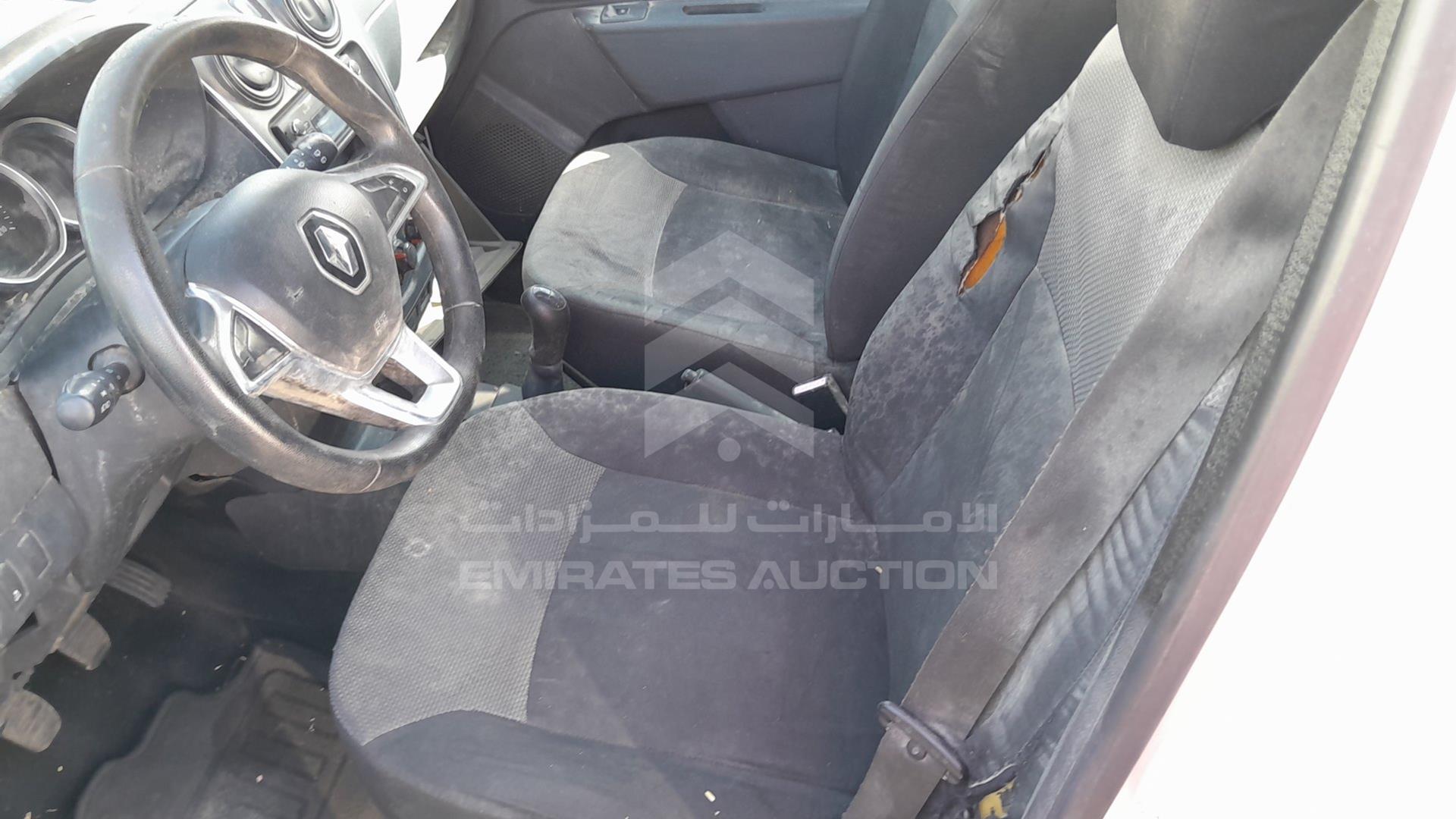 2019 RENAULT DOKKER VIN: VF18SRB42KG465633