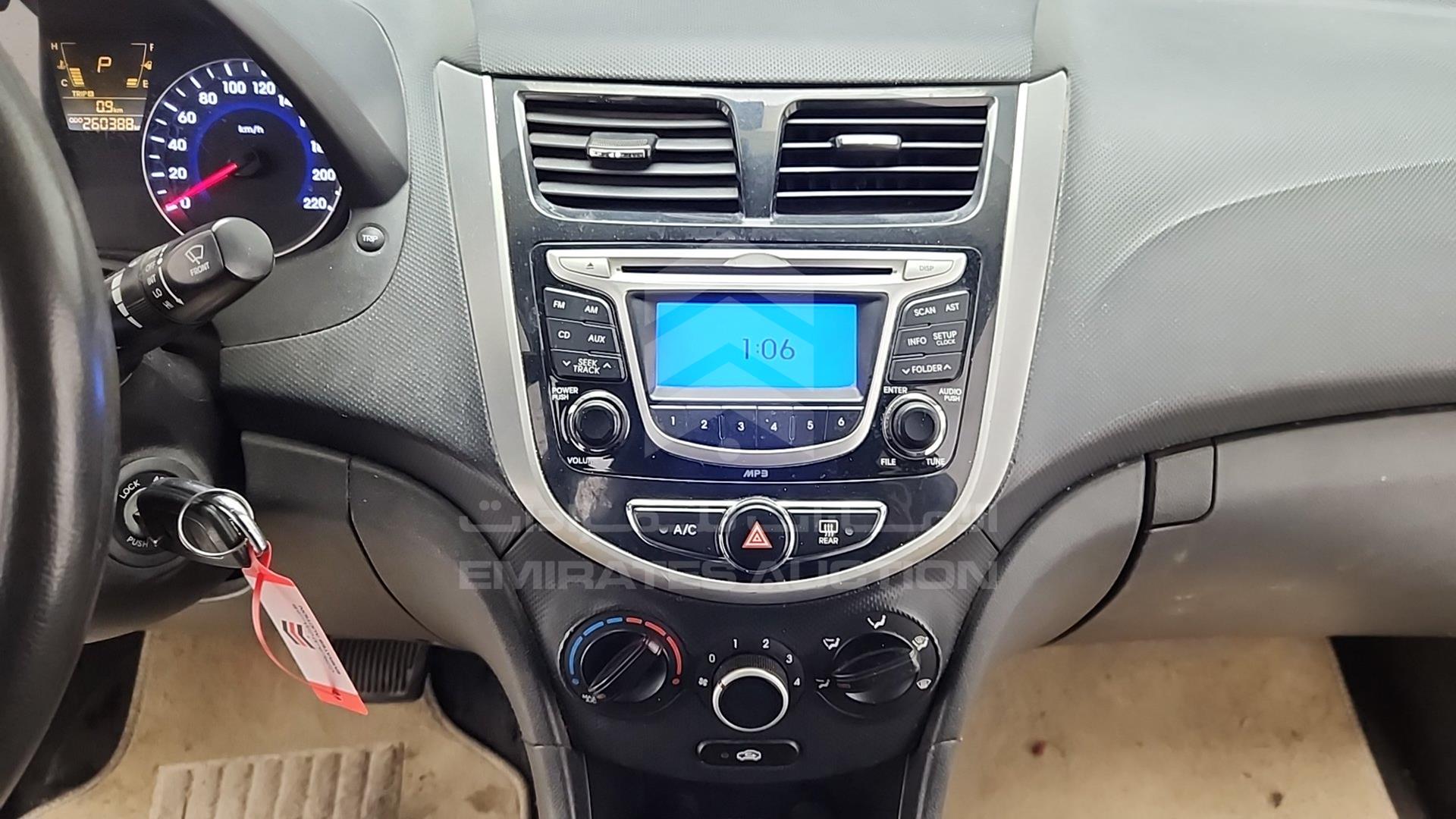 2014 HYUNDAI ACCENT VIN: KMHCT41C9EU488364