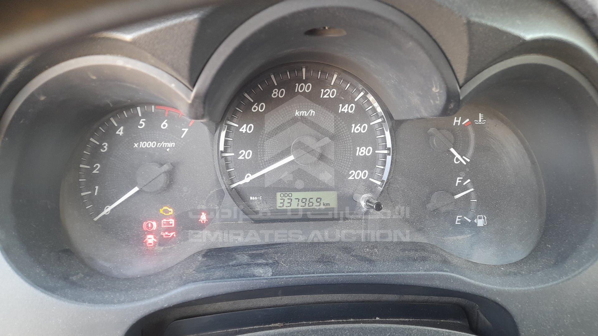 2014 TOYOTA HILUX VIN: MR0CX12G2E0121310