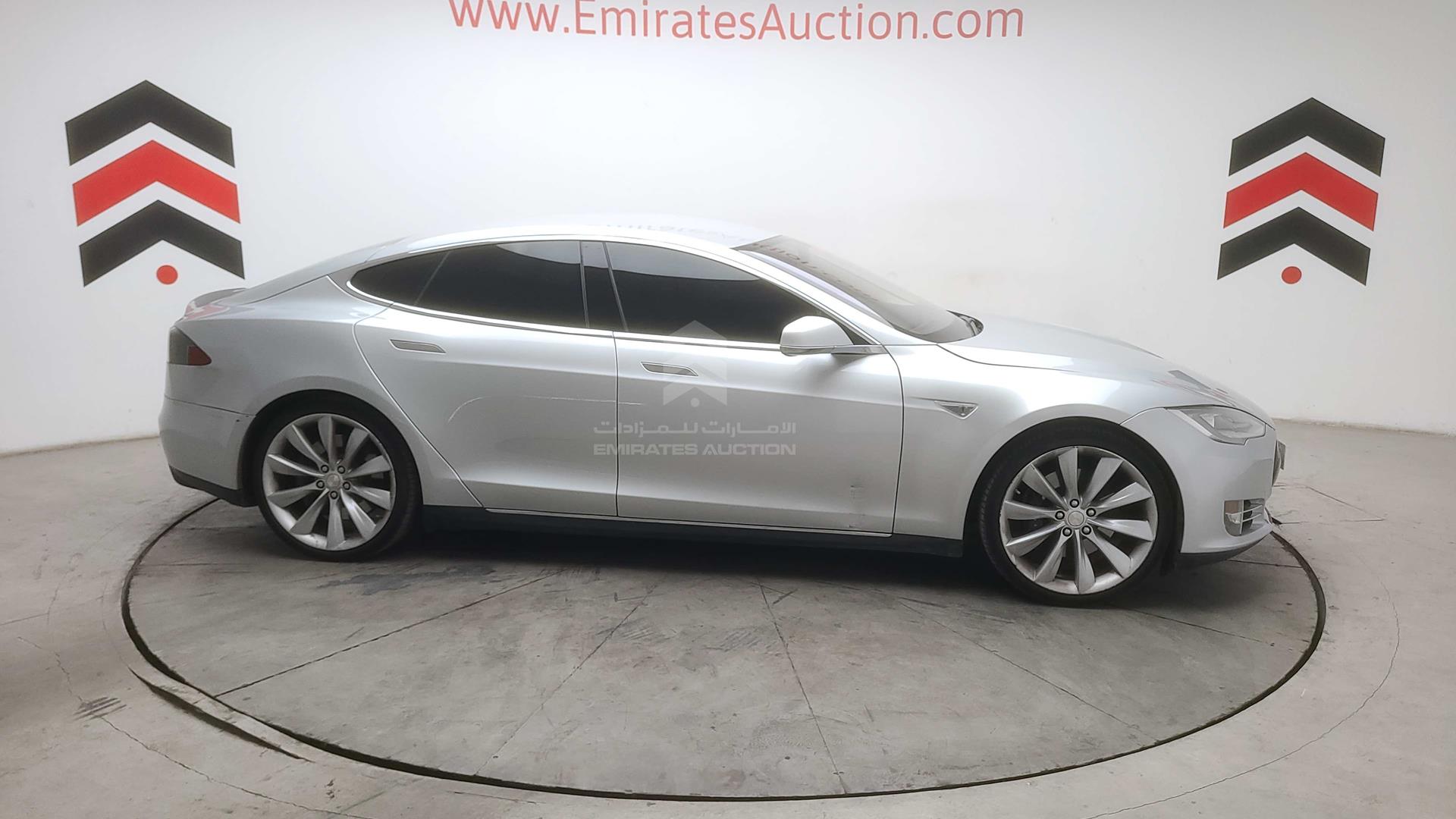 2013 TESLA MODEL S VIN: 5YJSA1DP0DFP23230