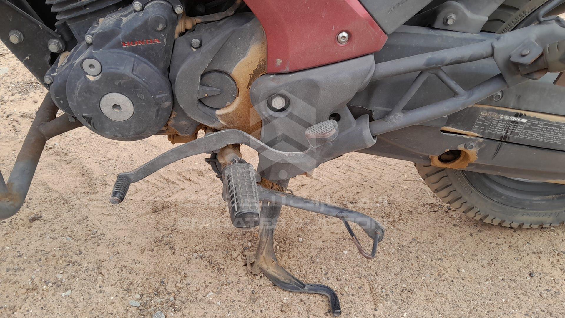 2021 HONDA MOTORBIKE VIN: ME4KC20E3MA000991