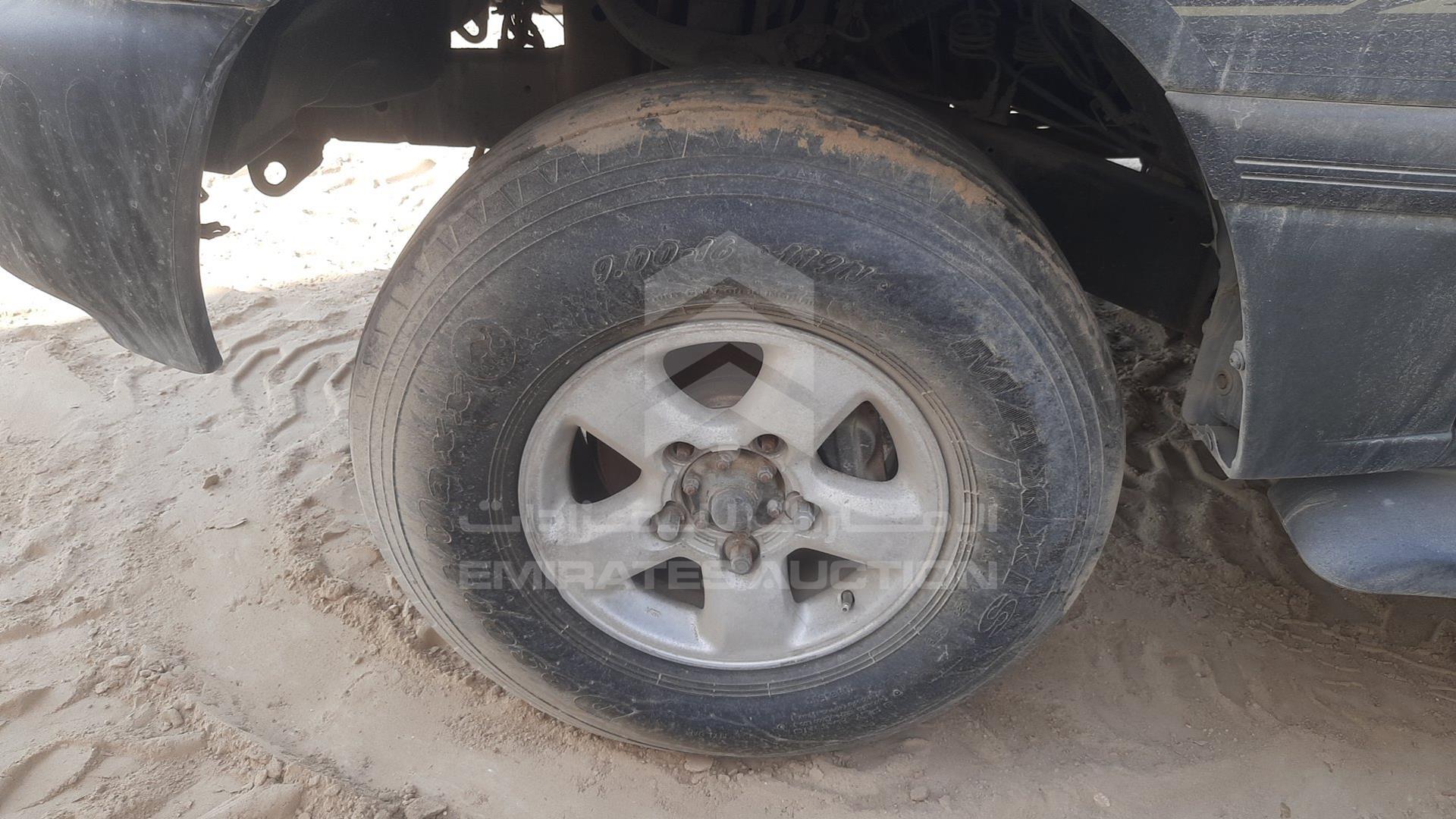 2002 TOYOTA LAND CRUISER VIN: JTEHJ09J025055058