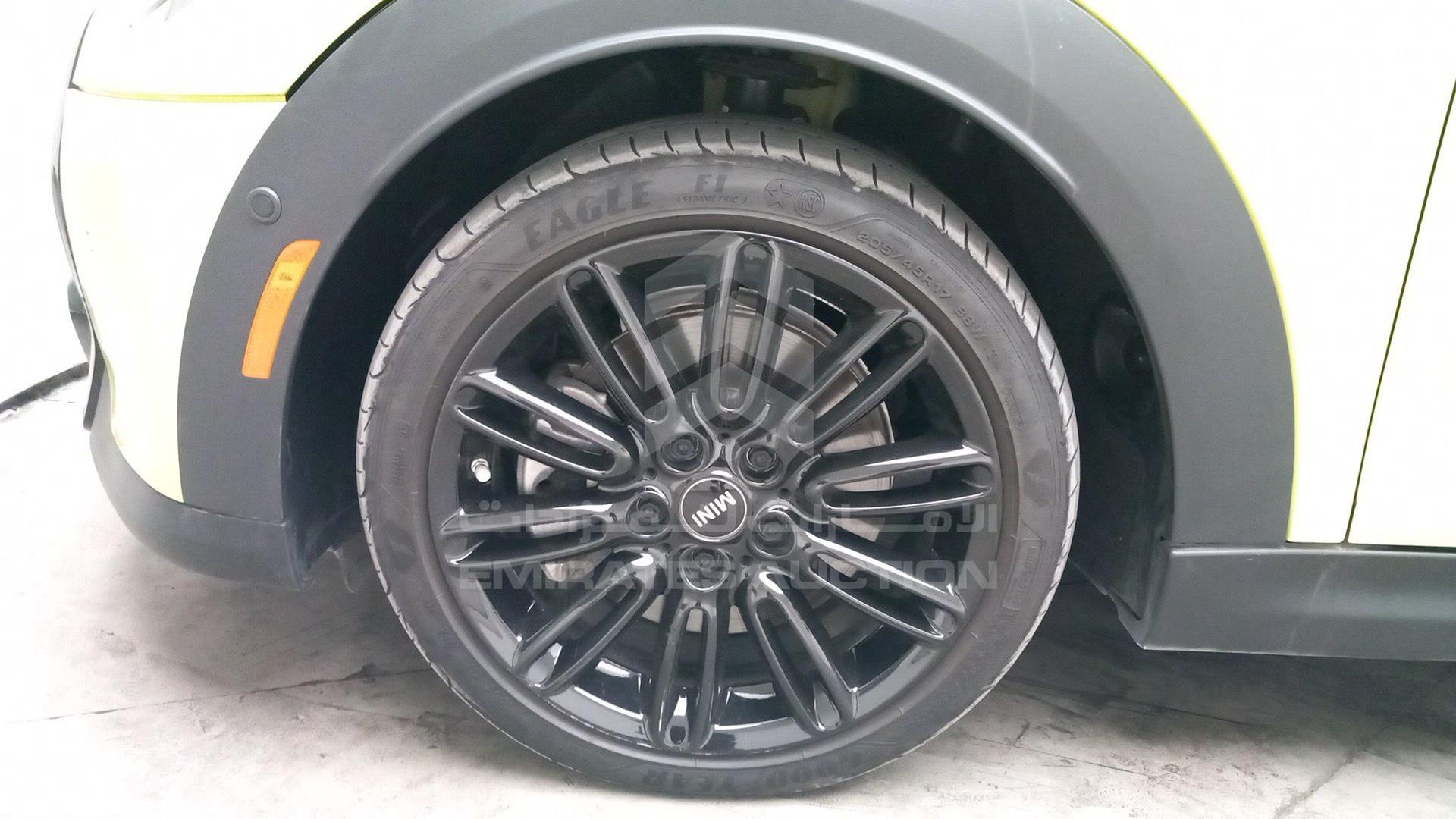 2023 MINI COOPER S VIN: WMW53DH0XP2S73659
