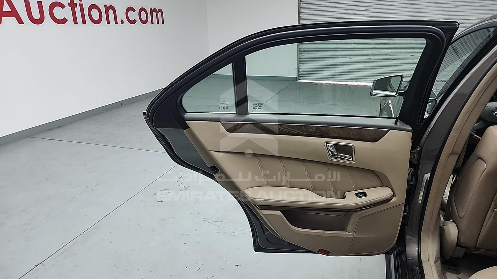 2010 MERCEDES E 350 VIN: WDDHF8HB9AA092331