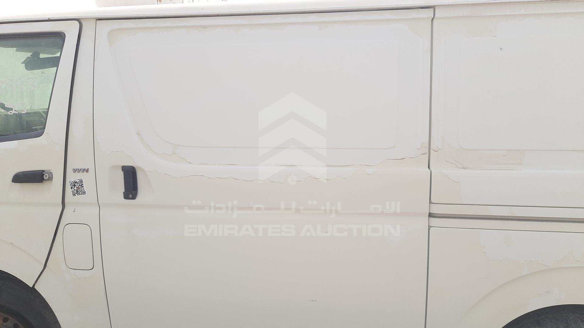 2009 TOYOTA HIACE VIN: JTFHX02P490041972
