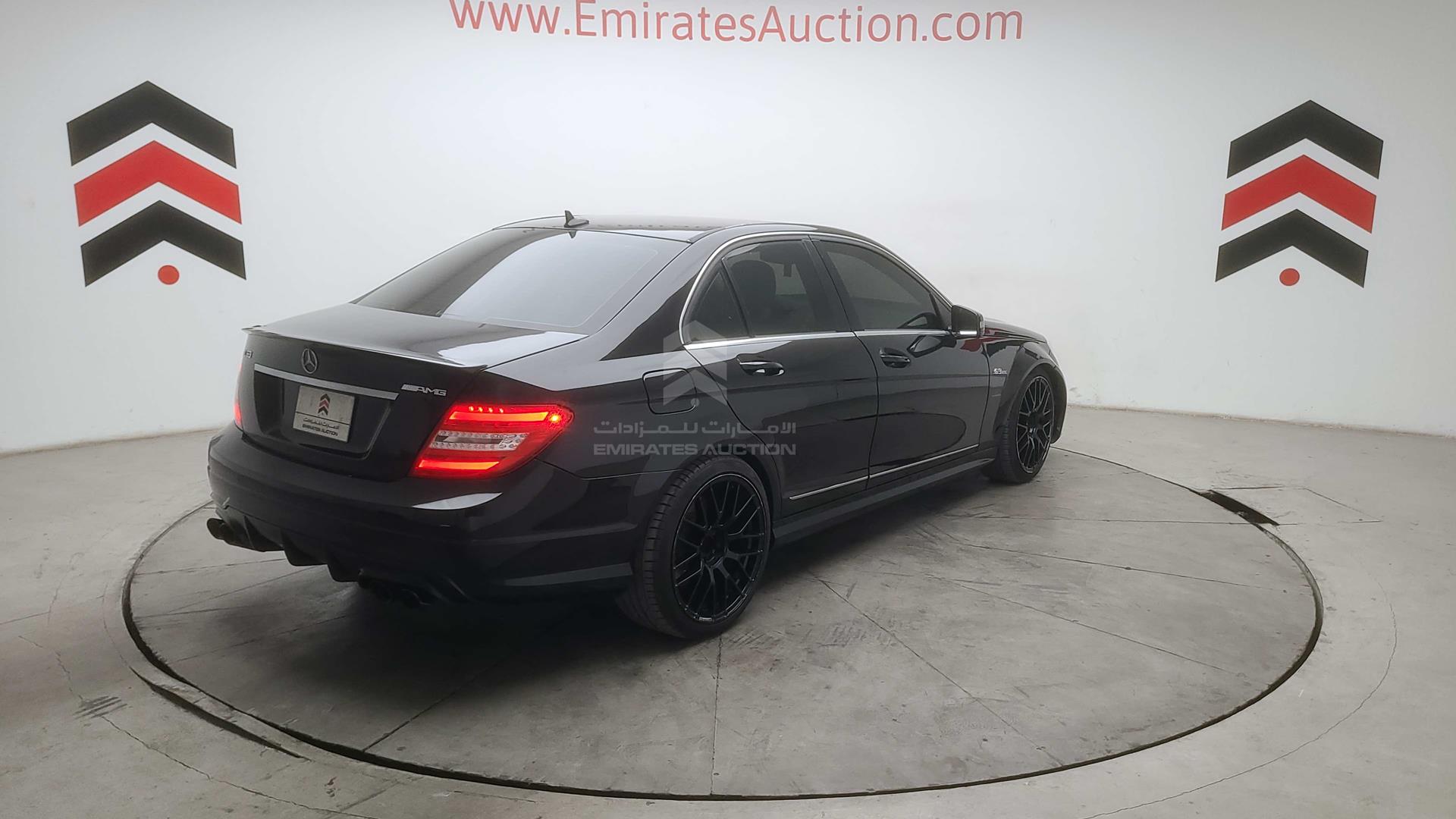 2010 MERCEDES C 300 VIN: WDDGF8BB8AF450400