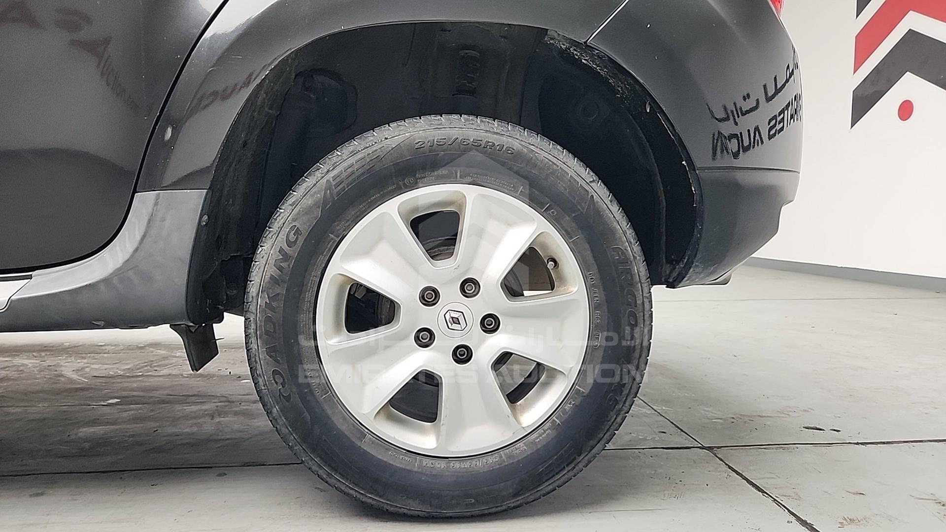 2015 RENAULT DUSTER VIN: VF1HSRCA1FA514477