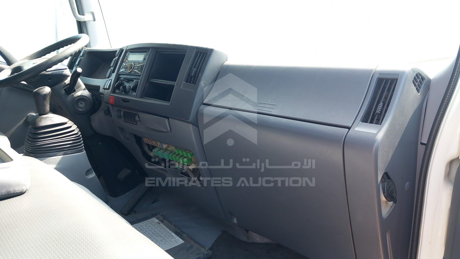 2017 ISUZU REWARD NP VIN: JAMKP34H0H7P06999