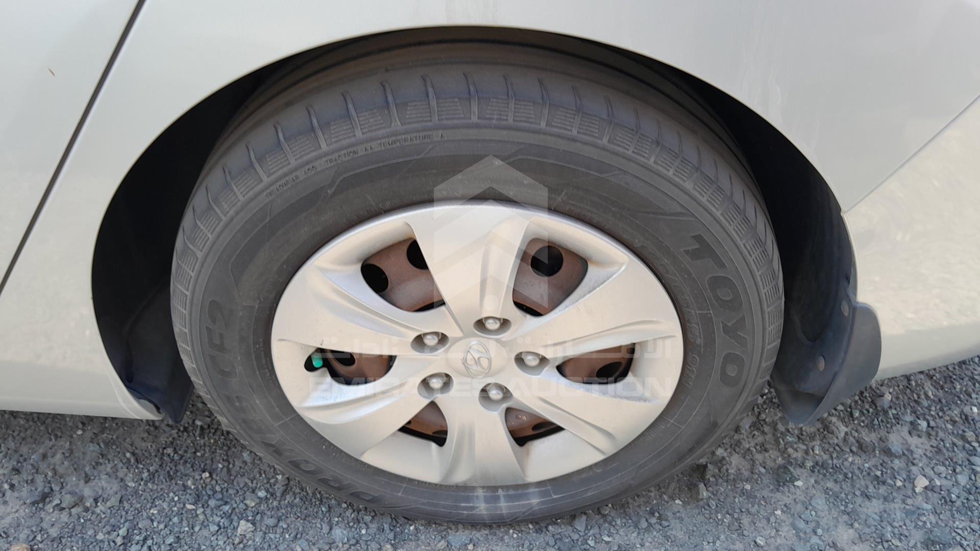 2015 HYUNDAI ELANTRA VIN: KMHDG41E5FU203526