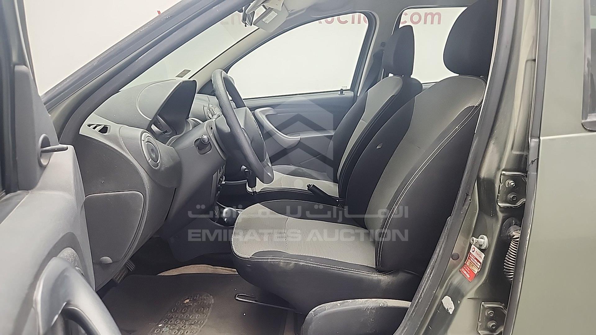 2015 RENAULT DUSTER VIN: VF1HSRCA7FA520039