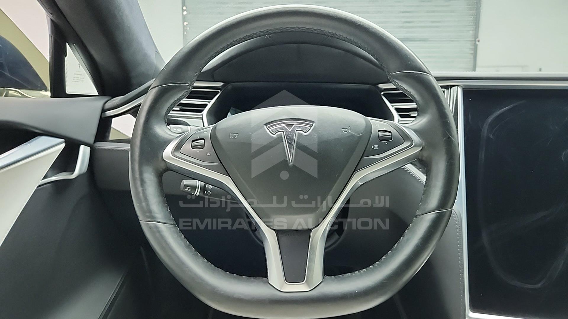 2018 TESLA MODEL S VIN: 5YJSA7E22JF237780