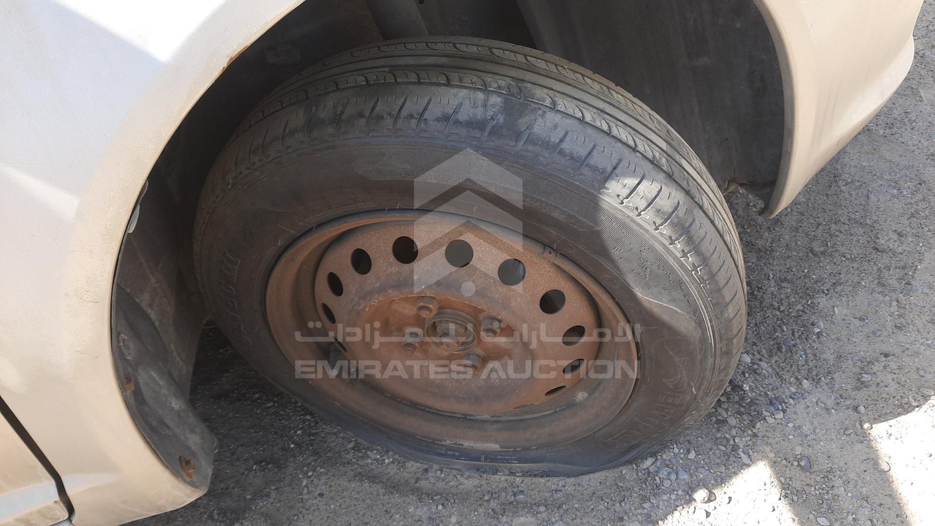 2005 TOYOTA ECHO VIN: JTDBW133750084408