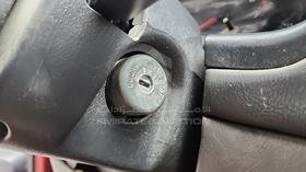 1998 Nissan Pathfinder — Keys — Photo 4 — Thumbnail