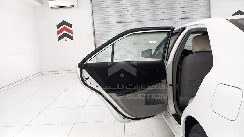 6T1BF9FKXFX534305 Auction: EmiratesAuction Lot: 413777 6T1BF9FKXFX534305 Toyota Camry 2015 WHITE Photo 18