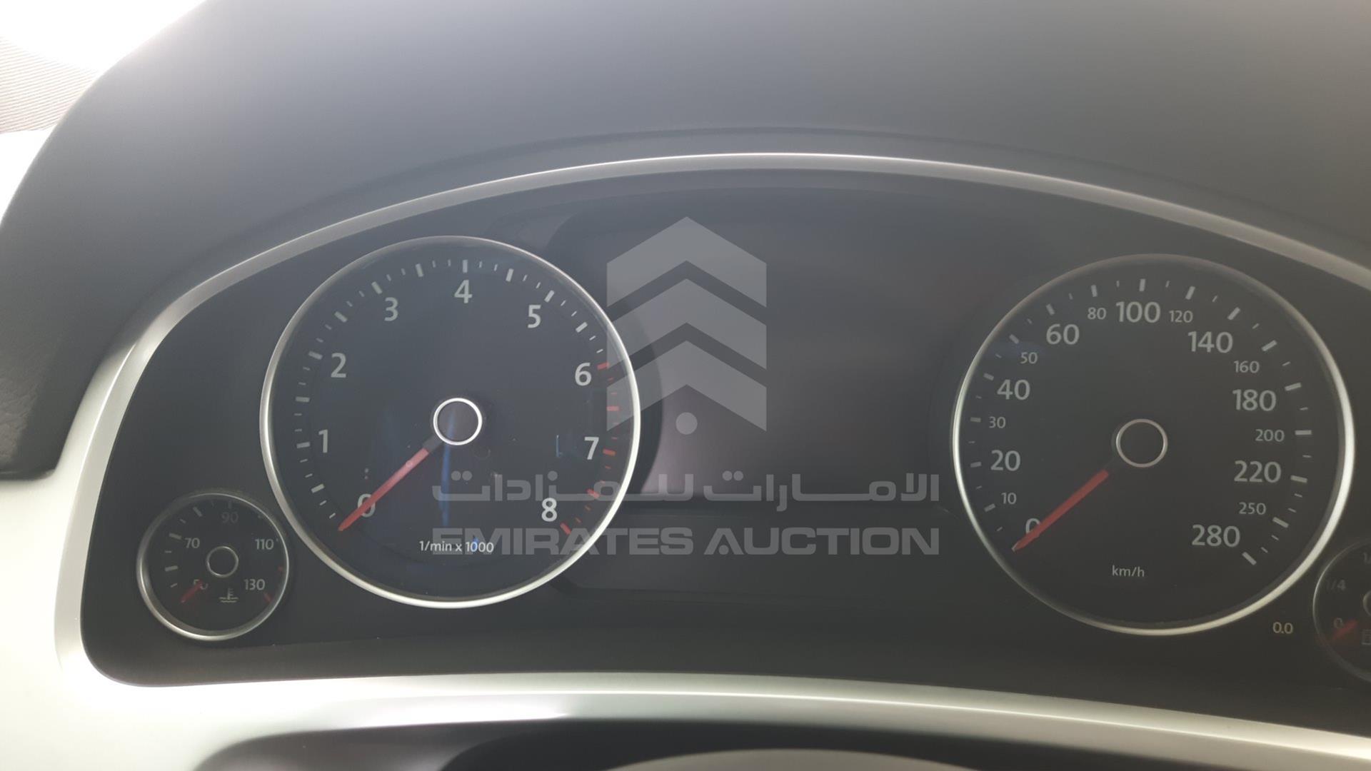 2013 VOLKSWAGEN TOUAREG VIN: WVGBD2BP7DD008254